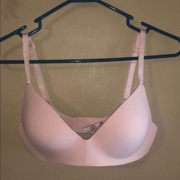 Victoria's Secret t-shirt lightly lined wireless bra size 34D - Picture 1 of 3